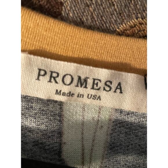Promesa Cactus Print Raglan Sleeve Top Medium - Picture 5 of 5